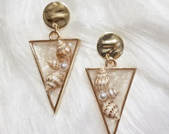 BEACH Theme Resin Earrings. Variety of styles. Natural Shells & Starfish.