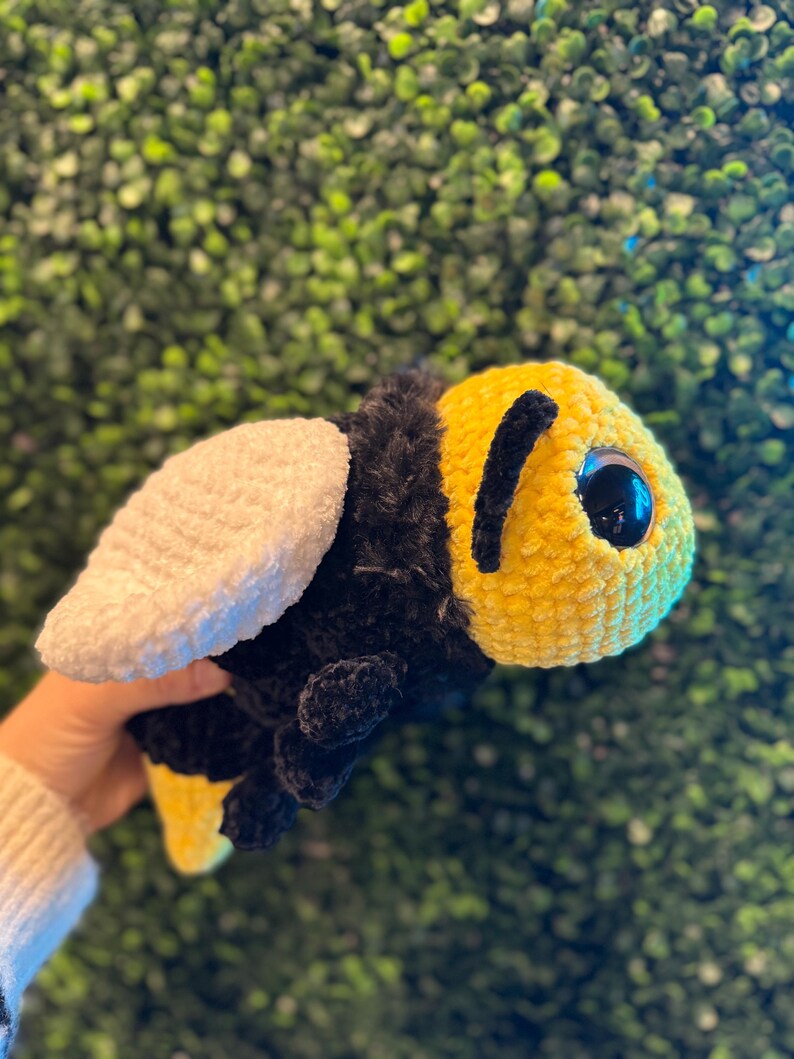 Beeatrice Bumble Bee Crochet Pattern | Amigurumi PDF | Pattern Only - Etsy