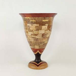 Mangoholz Vase Curly H 27 cm, B 18,5 cm
