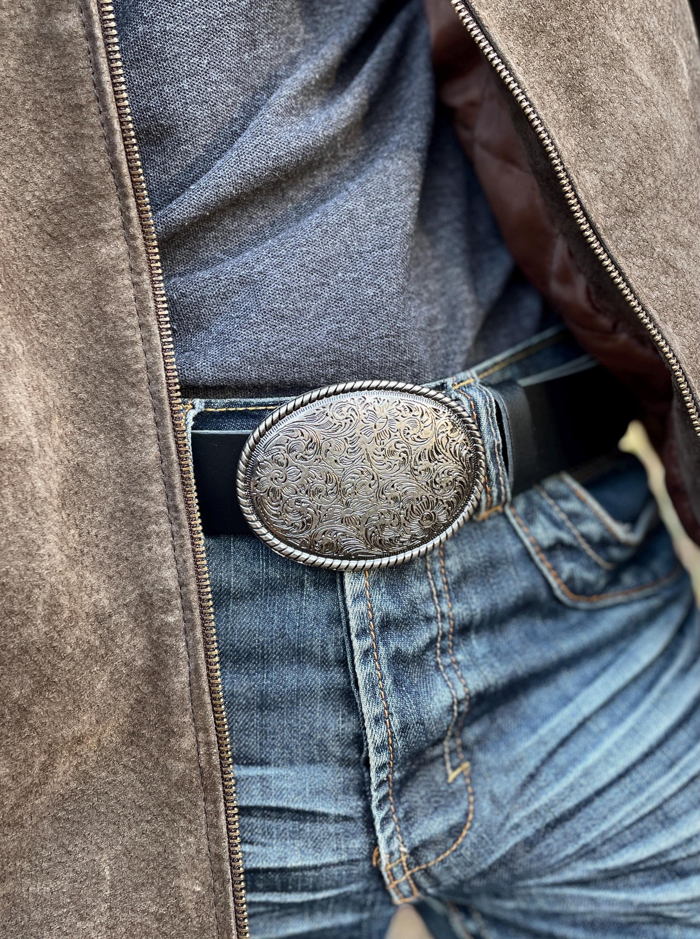 Wilsons Leather silver tone oval buckle stone belt Size M boho statement western Rockmount Skull & Feathers Brass Buckle main image 2