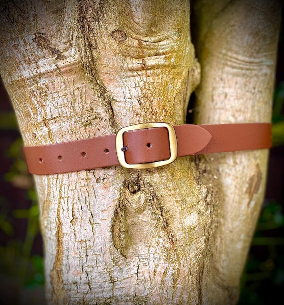 VINTAGE Western Leather Metal Buckle Belt Medium Tooled Brown Leather Western Belt With Silver Plated Buckle  main image 4