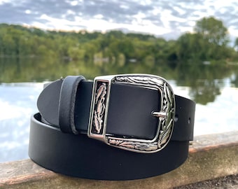 Snakeskin Style Leather Belt With Large Bronze Buckle  display picture 1