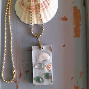 Gift idea / Concrete necklace / Shell concrete pendant / Polished glass St. Lucia eye pendant / Marine style concrete pendant