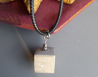 necklace with concrete cube, cube pendant, concrete, trendy necklace, minimalist necklace, Valentine's Day gift idea, men's necklace