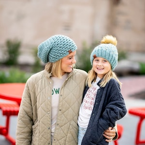 Womens Chunky Slouch Hat, Adult Crochet Slouchy Beanie, Knit Winter Wool Hat, Oversized slouch toque, Womens Teen Slouch Hat, Blue Toque