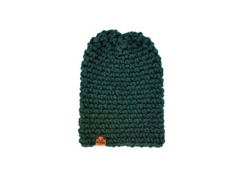 Chapeau slouch vert adulte, bonnet vert foncé, femmes slouchy, chapeau d'hiver au crochet, bonnet surdimensionné, femmes vertes slouch, chapeau slouch trapu vert