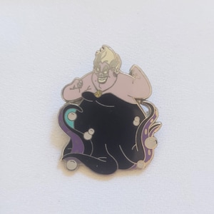 Official Disney Ursula Bubbles Little Mermaid Pin 2010