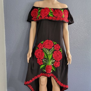 Mexican off the Shoulder Dress. Size S - L. Floral Embroidered Dress. Traditional Mexican Dress. Artisanal Mexican Party Dress.