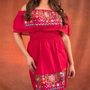 Mexican Embroidered Dress. Size S - XL. Traditional Mexican Dress. Artisanal Mexican Dress. Mexican Party Dress. Mexican Bridesmaid Dress.