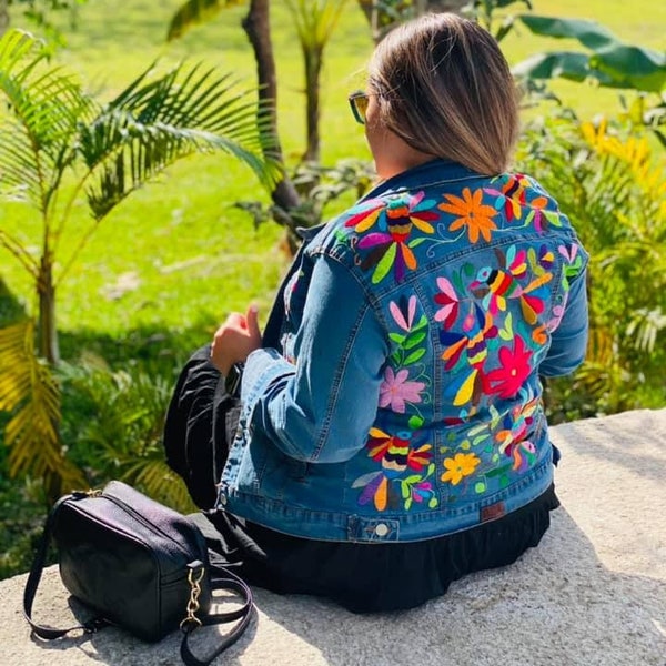 Mexican Embroidered Otomi Jeans Jacket. Mexican Artisanal Denim Jacket. Otomi Embroidered Jeans Jacket.