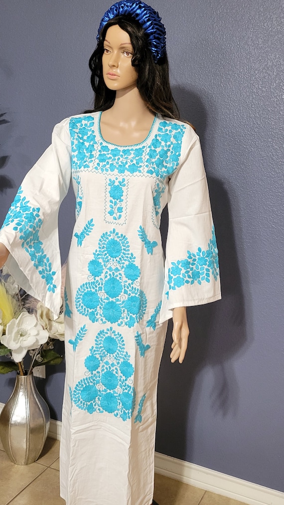 green emerald velvet dress Rare and Gorgeous Long Sleeve Oaxacan Maxi Dress – Honeywood