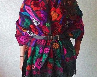 Hand Embroidered Mexican Shawl. Embroidered Mexican Blanket Shawl. Floral Shawl Traditional Mexican Shawl. Artisanal Mexican Blanket Wrap.