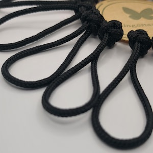 Black paracord zipper pulls, zipper replacement, gym bag zipper pull, zipper puller