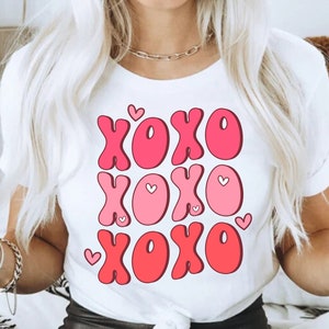 xoxo svg, rétro valentine svg, be mine svg, groovy valentine svg, love vibes svg, hugs and kisses svg, love heart svg, valentine svg, trendy