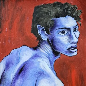 Dipinto artistico, ritratto di giovane uomo su carta. Opera d'arte espressionista figurativa originale su carta 40 x 30 cm. Ritratto maschile blu su retro rosso.