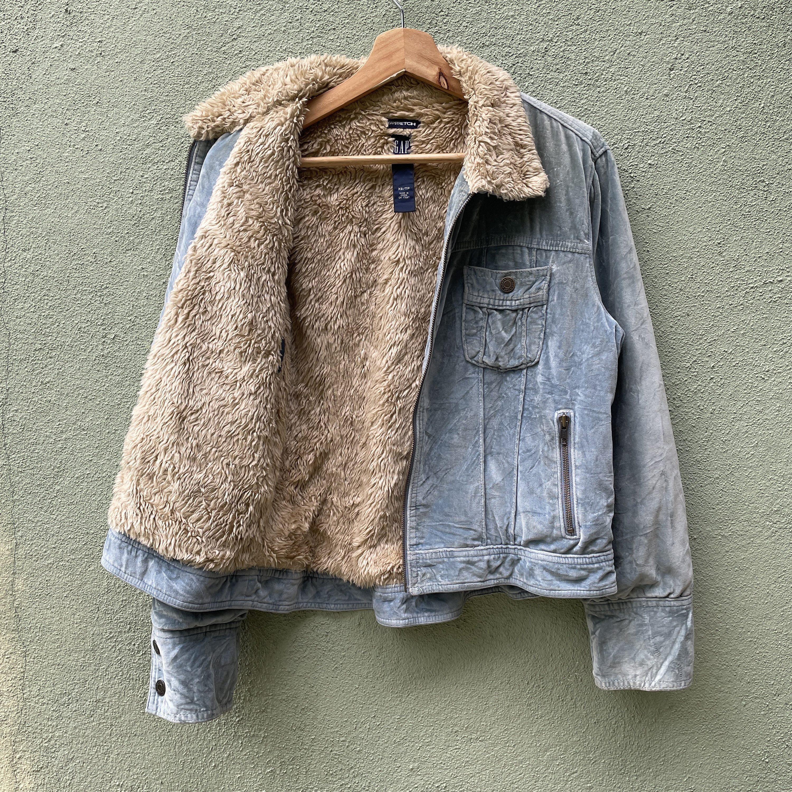 gap ladies leather jacket
