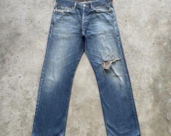 Vintage Levi’s 501 Ripped Faded Jeans Distressed Button Fly Denim Pants W33x31