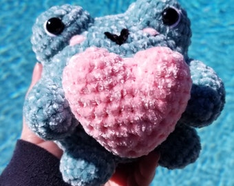 Crochet Heart Holding Frog Valentines plushie