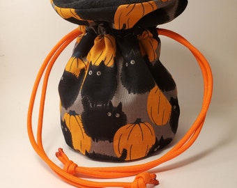 Bolsa de dados con cordón hecha a mano con forma de calabaza y gato negro, para Halloween