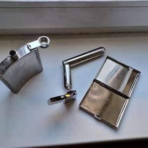Vintage Stainless Steel Tobacciana Set – Zippo Lighter, Flask, Cigar Tube & Cigarette Case