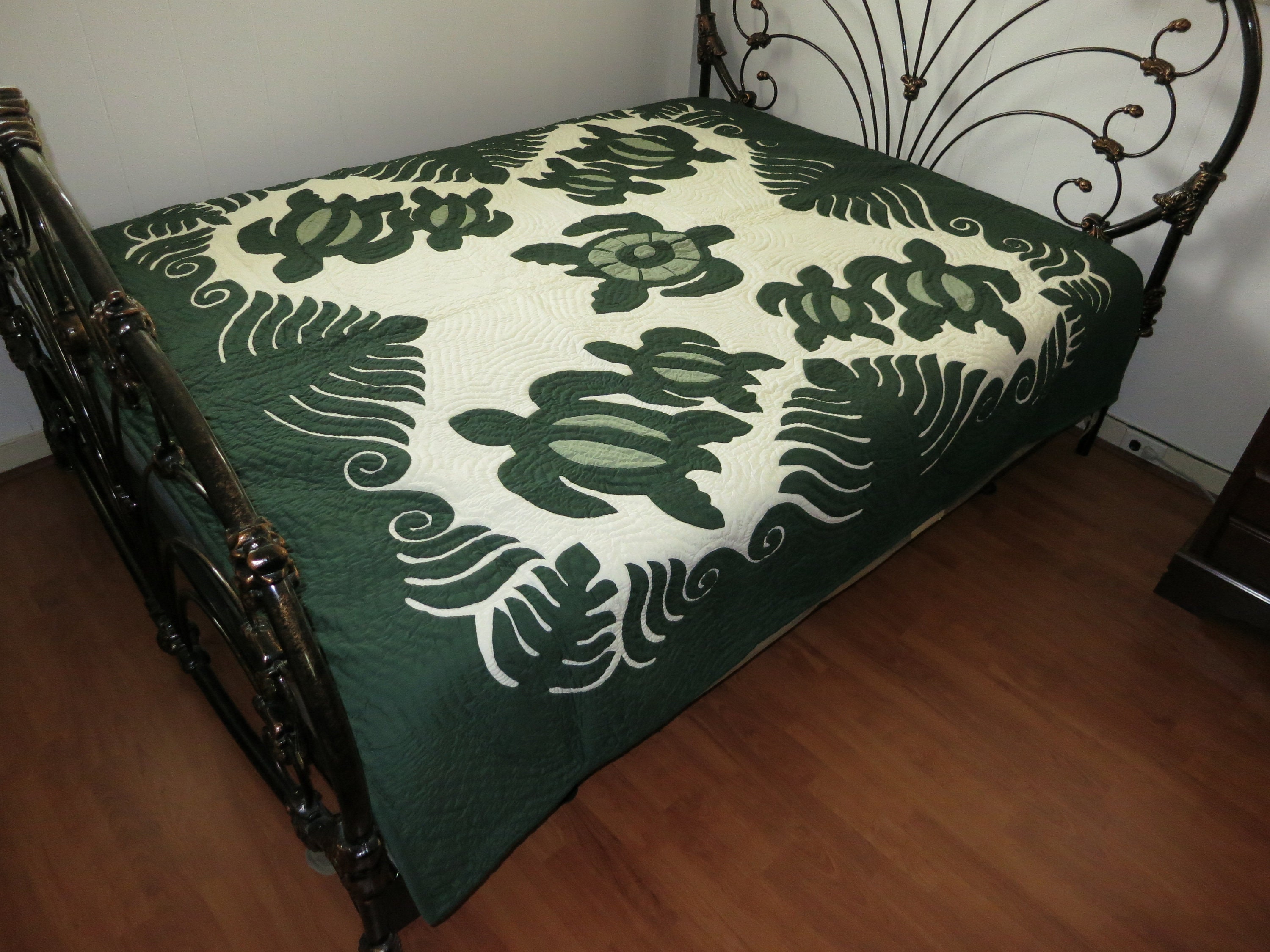 Hawaiian Quilt Bedspread King Size 110x105 W/2 Pillow Shams Etsy