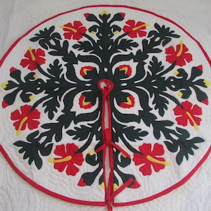 Hawaiian Quilts 100% Hand Quilted/Hand Appliqued Christmas Tree Skirt 42&quot;