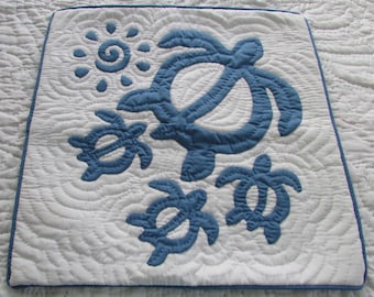 1 Hawaiian Quilt Throw Pillow Cushion Cover 16x16 Hand quilted/Hand Appliqued