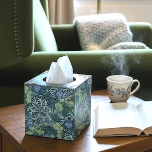 William Morris Seaweed Tissue Cover Box, Green and Blue Floral Ocean Design, Hand Decorated