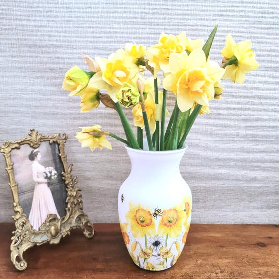 Spring Daffodils Glass Vase, Country Cottage Floral Home Decor Gift, Hand Crafted