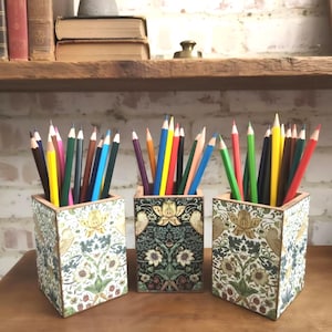 William Morris Oak Pencils Pen Holder, Floral Bird Designs, Decoupage Makeup Brush Utensil Organiser