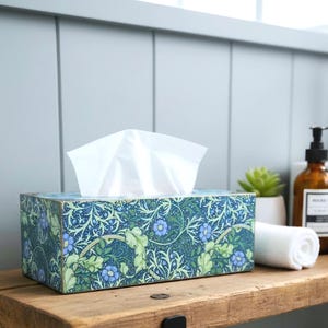 William Morris Seaweed Tissue Cover, Ocean Sea Blue Floral Design, Handcrafted Home Decor Gift