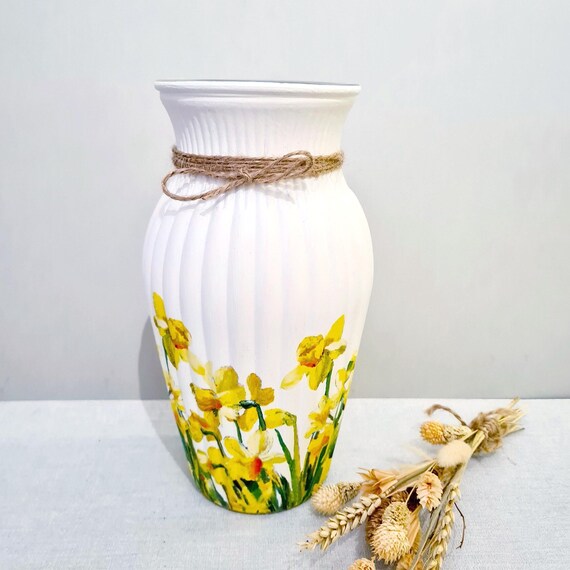 Spring Daffodils Tall Glass Vase, Country Cottage Table Centerpiece Flower Vase, Hand Decorated