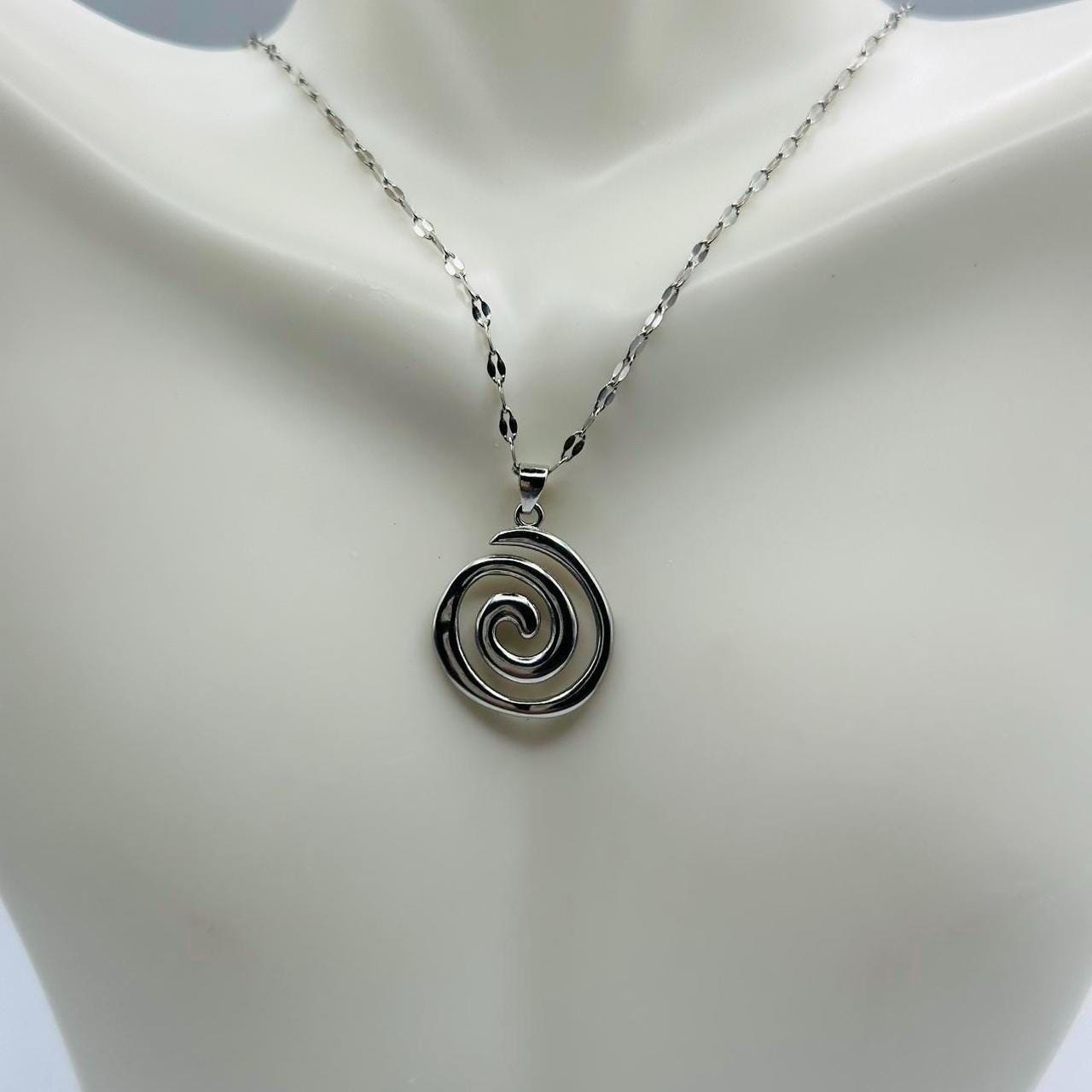 Swirl Necklace - Etsy