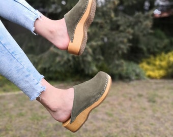 Women's wooden Swedish clogs. Green suede and many colors