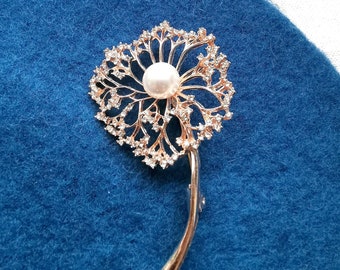 Crystal dandelion flower brooch in gold tone