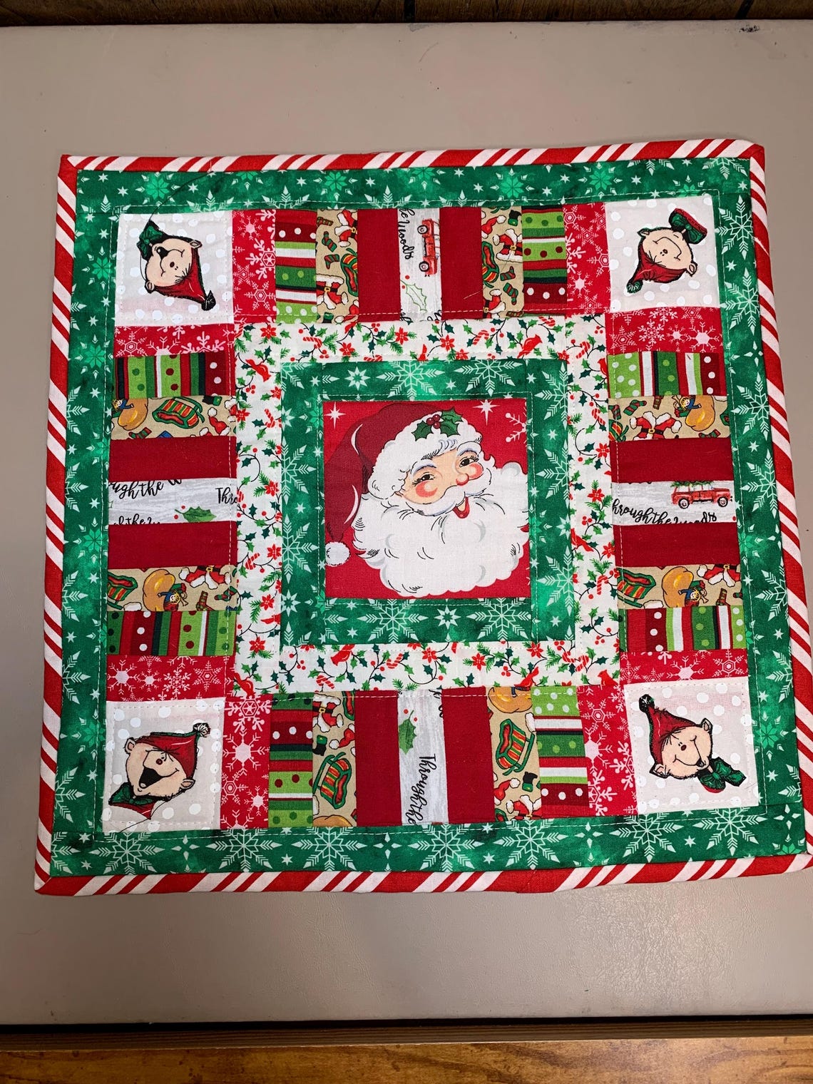 3D Weihnachtsmann Teppich 80cm - Optische Illusion Fußmatte Rund