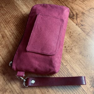 Bolso de mano burdeos