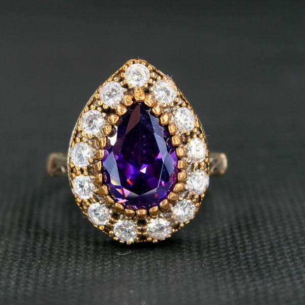 アメジストドロップリング：ヴィンテージスターリングシルバージルコンアクセント