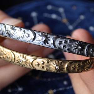 Himmlisches Gold-Armband, Sonne und Mond Armreif, Kristall-Stern-Schmuck, Boho gravierte Manschette, mystische Ästhetik, Astrologie Geschenk für Frauen