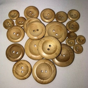 2 Hole Natural Wooden Buttons 14mm 16mm 19mm 23mm 25mm 29mm 31mm 35mm Perfect for baby, knitted and crafts,wood 6 or 10 Buttons per Pack