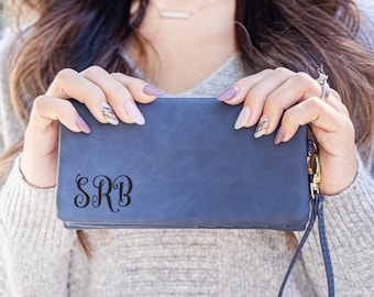 Personalized Leather Wallet for Women, Engraved Wristlet Clutch with Zipper