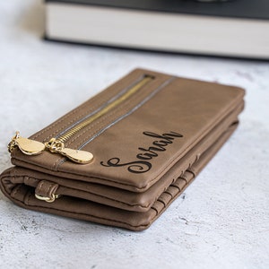 Personalized Leather Wallet with Phone Pocket Womens Wallet with Coin Pouch Custom Gift for Her, Perfect for Mom or Bridesmaid image 8