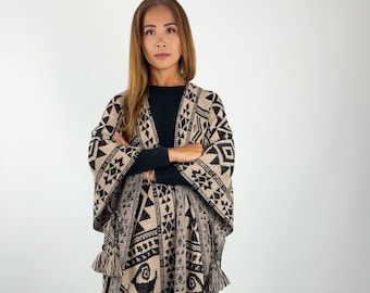 OPEN PONCHO, BABY Alpaca cloak, Baby Alpaca Poncho, Poncho Cape Women, Cape Wrap, Geometrical Poncho, Wool cape, 100% Baby Alpaca cape