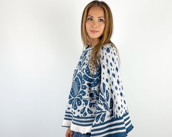 Pullover - 100 % Extra fine Merino Wool, Woman's poncho, Floral poncho pullover, Oversized pullover woman,