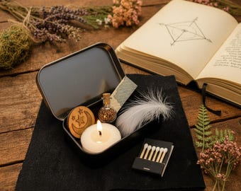 Witchcraft Altar Kit, Elemental Pocket Set for Altoid-Sized Tin