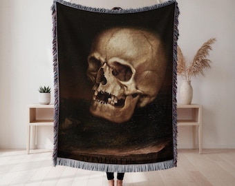 skull woven blanket, gothic skull throw, macabre Halloween decor, memento mori bedding, skull art gift, horror bedroom decor, Wall Tapestry