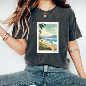 Honolulu Tshirt | United States Tshirt | USA Clothes | Honolulu Tee | Travel Shirt | Hawaii Gift | Island Wear