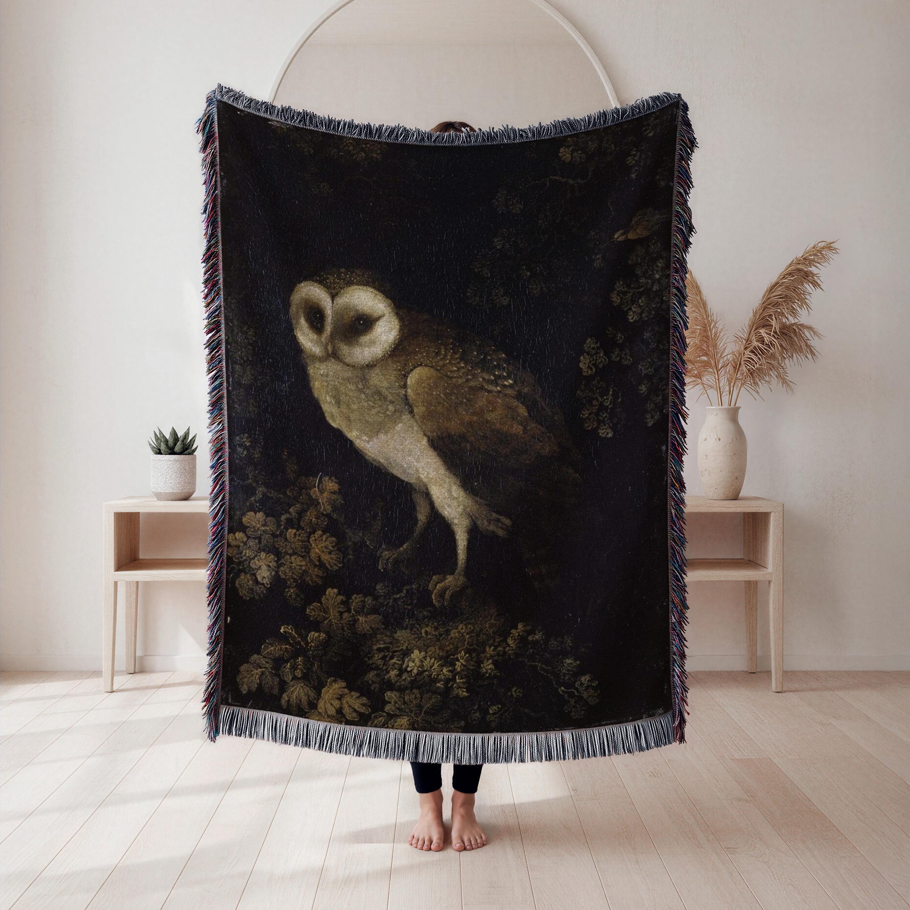 Barn Owl Woven Blanket, Realistic Wildlife Tapestry Throw, Bird Lover Home Decor, Nature Lover Gift