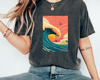 Surfer Tshirt | Surfer und Welle bei Sonnenuntergang | Vintage Tshirt | Ästhetisches Tshirt