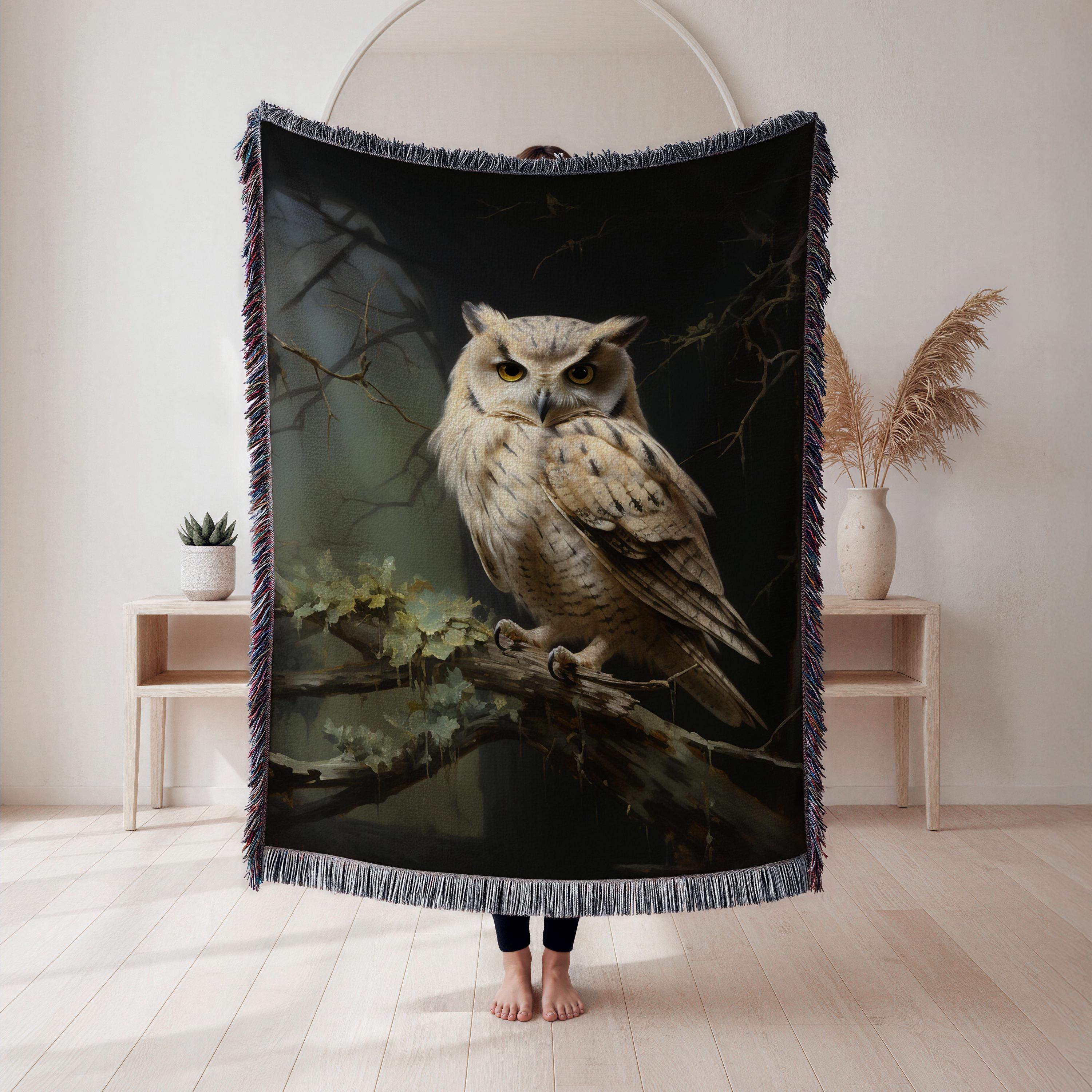Owl Woven Blanket, Realistic Wildlife Illustration Tapestry Throw, Nature Lovers Decor, Animal Lover